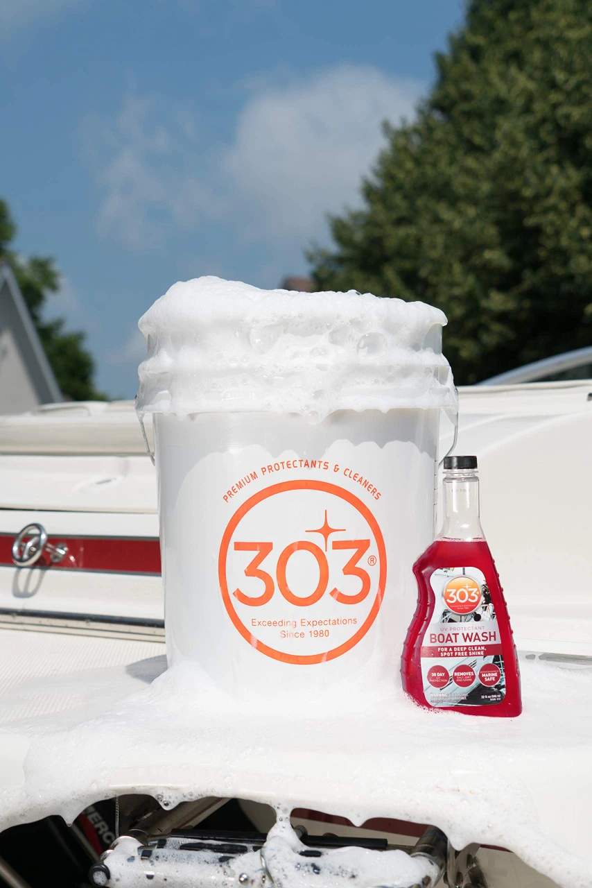 303 Marine Boat Wash With Uv Protectant - For A Deep Clean, 32 Fl. Oz. (30586) — product image 2