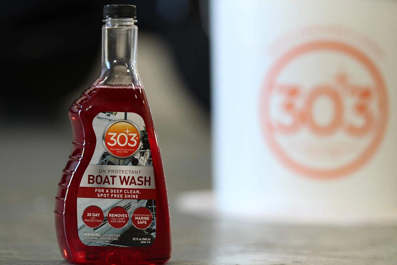 303 Marine Boat Wash With Uv Protectant - For A Deep Clean, 32 Fl. Oz. (30586) — product image 3