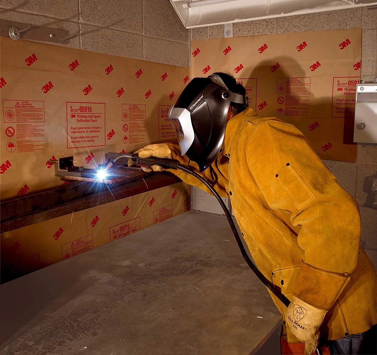 3M 24" X 150' Welding and Spark Deflection Paper (5916) — product image 5