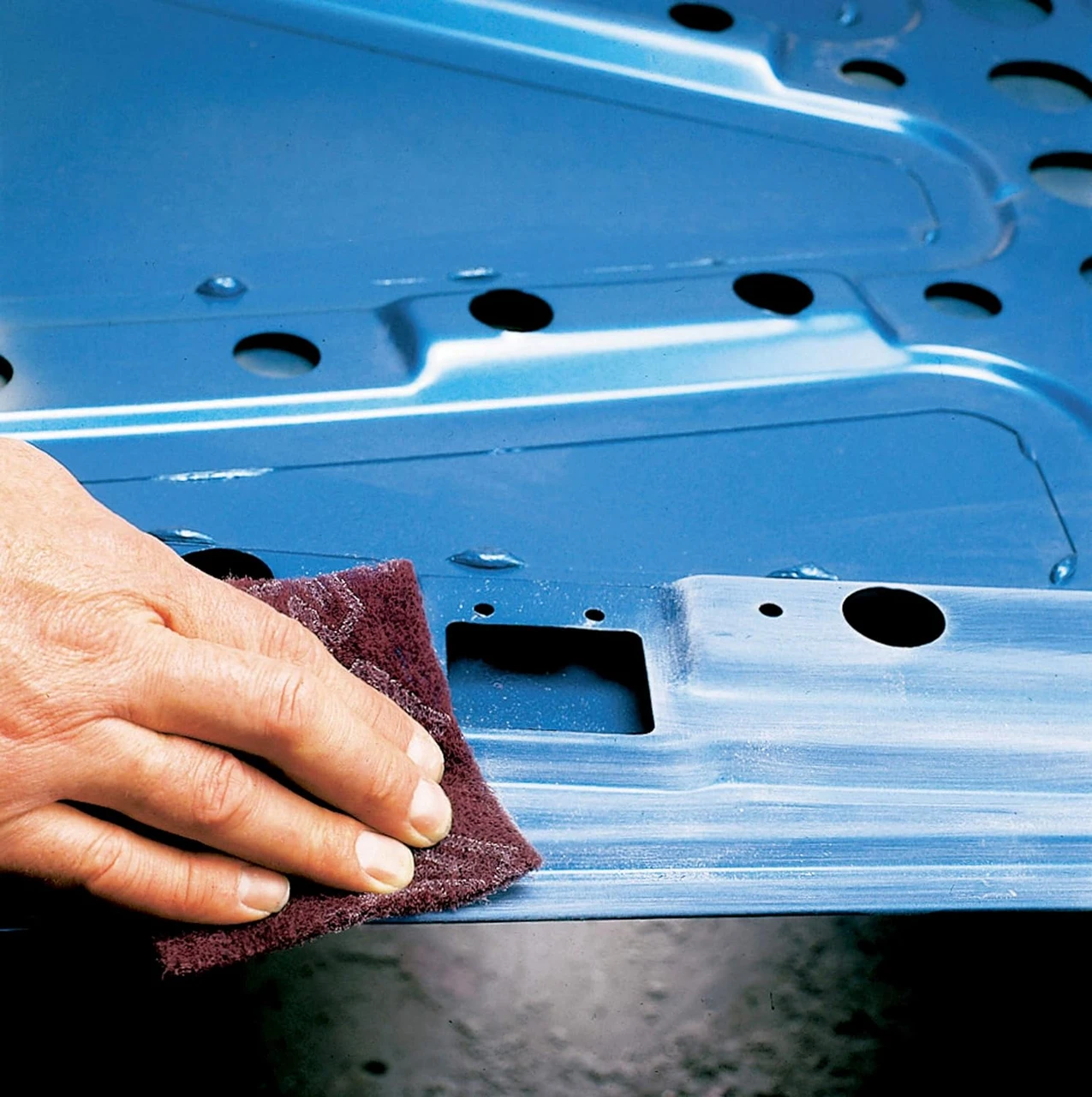 3M 4-3/4" X 15' Scotch-Brite Primer Prep Scuff (7747) — product image 2