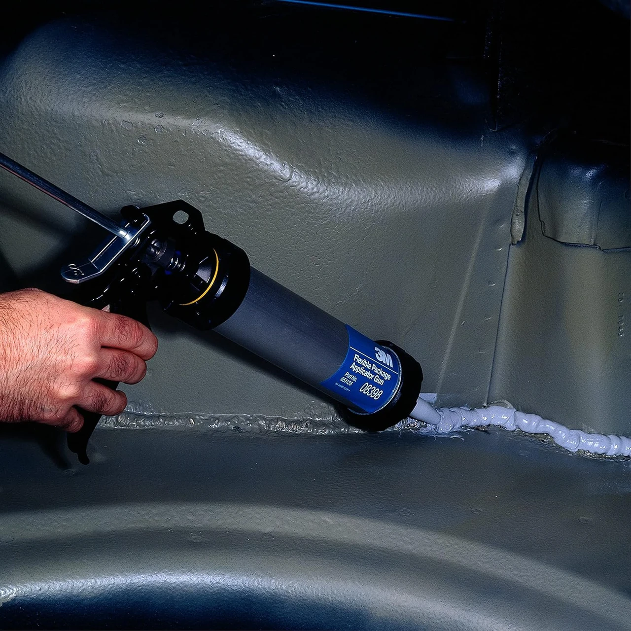 3M 310 mL Foil Pack Gray Urethane Seam Sealer (8361) — product image 6
