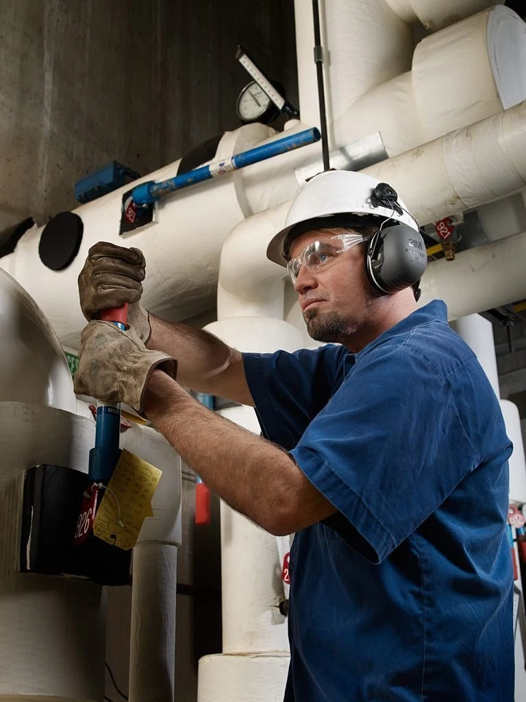 3M PELTOR X5 Hard Hat Attached Earmuffs (X5P3E) — product image 2