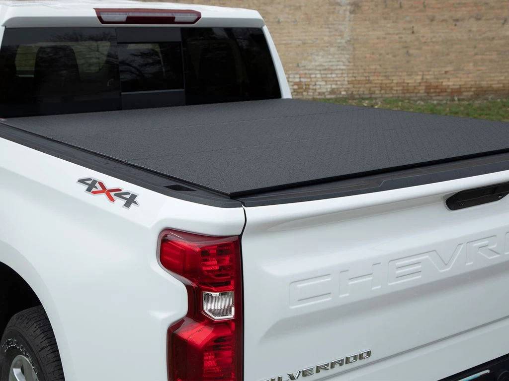 Access LOMAX Professional Series Hard Folding Tonneau Cover (B0050109)