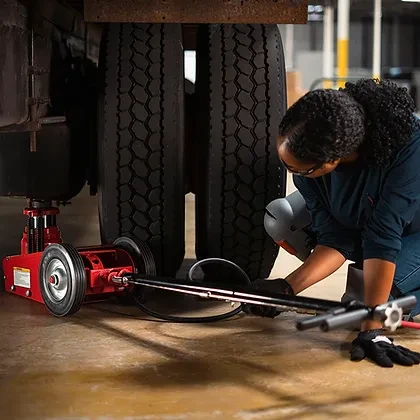American Forge & Foundry 35-Ton Single Stage Air/Hydr Axle Jack (536) — product image 7