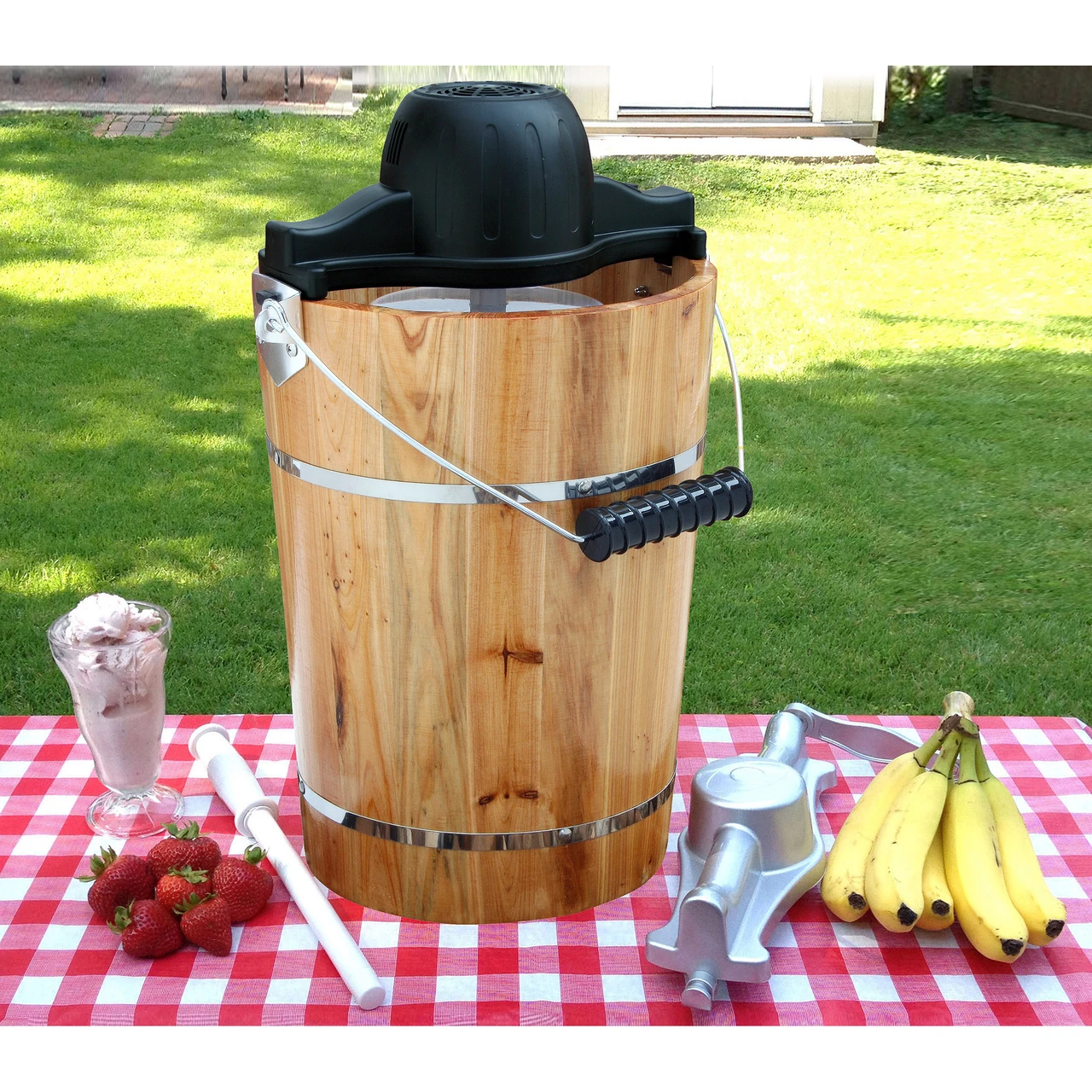AmeriHome 6-Quart Old-Fashioned Ice Cream Maker (ICM6C) — product image 4