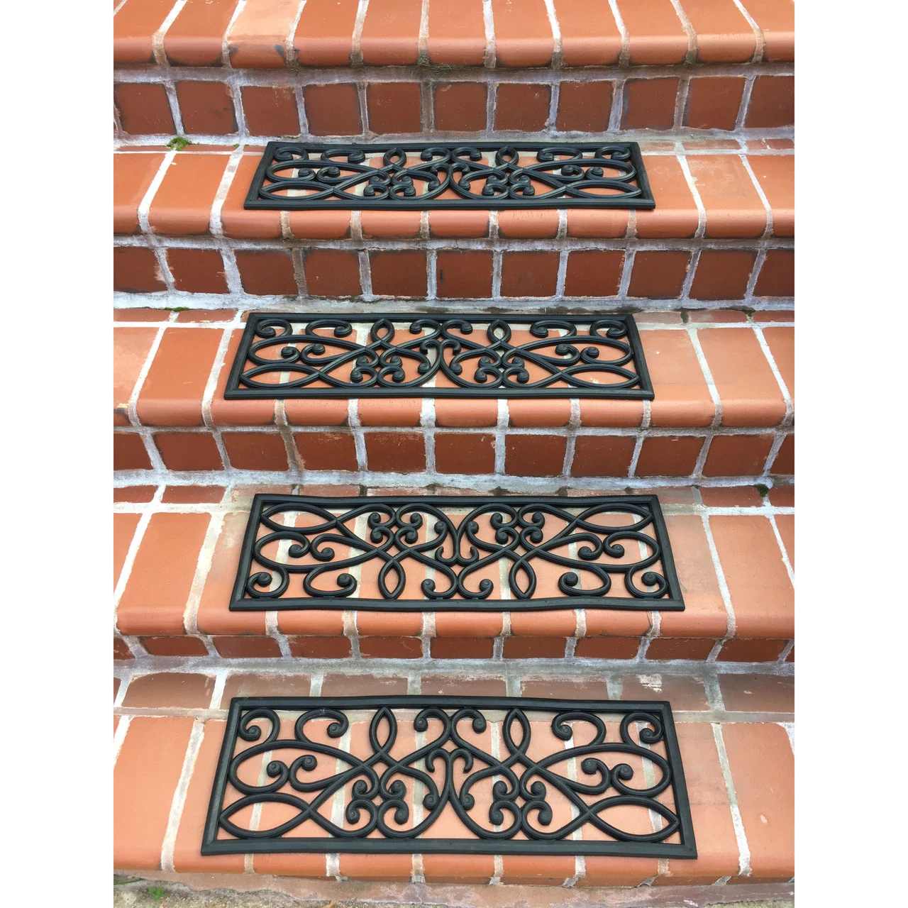 AmeriHome Rubber Scrollwork Stair Tread 4-Pack (STM9304PK) — product image 4