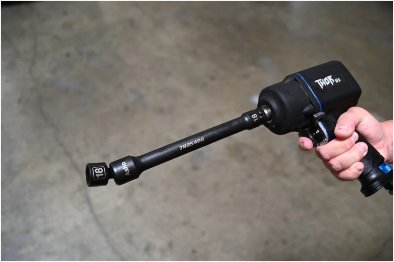Astro Pneumatic 1/2_ Drive 6Pt Pinless Universal Torque-Saver Impact Extensions (78254) — product image 3
