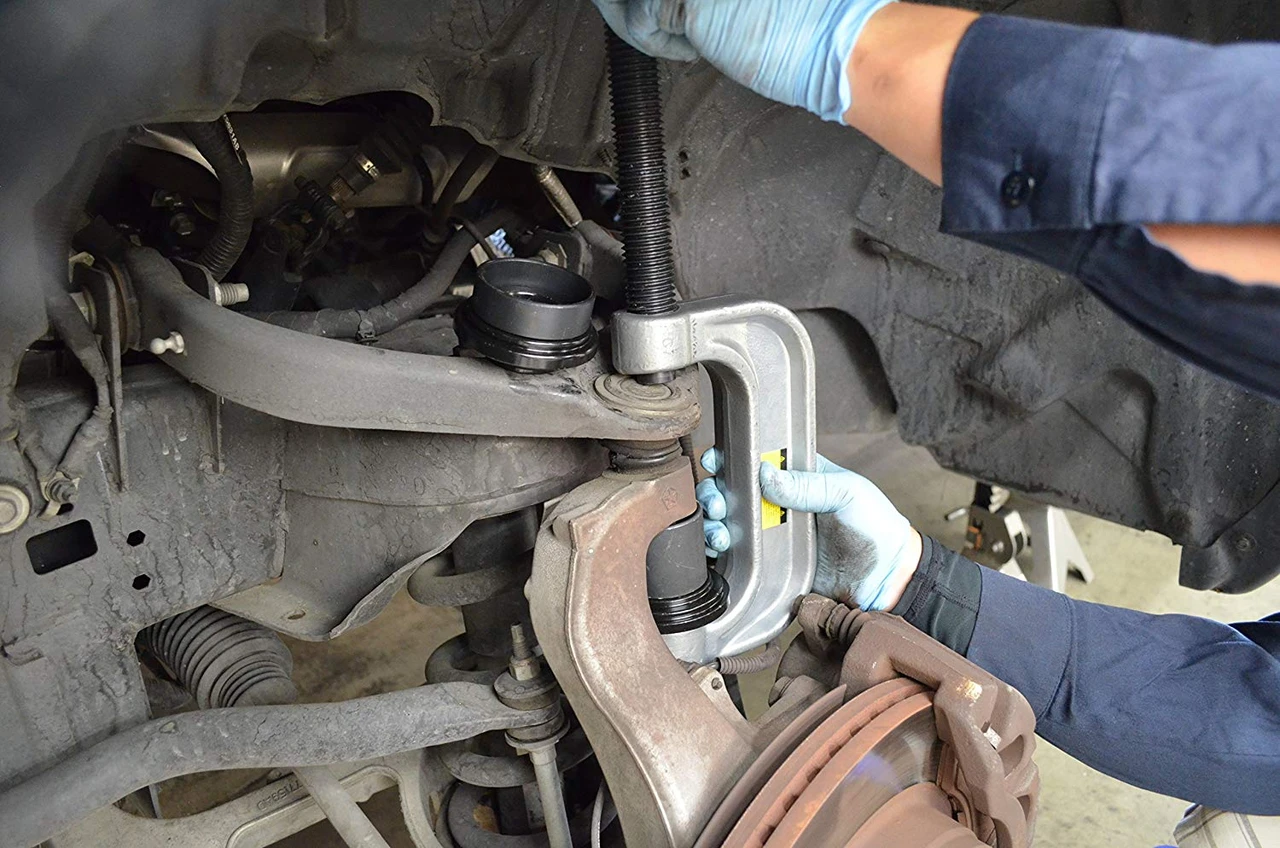 Astro Pneumatic Heavy Duty C-Clamp Compatible with Model 7897 (7897-01) — product image 2