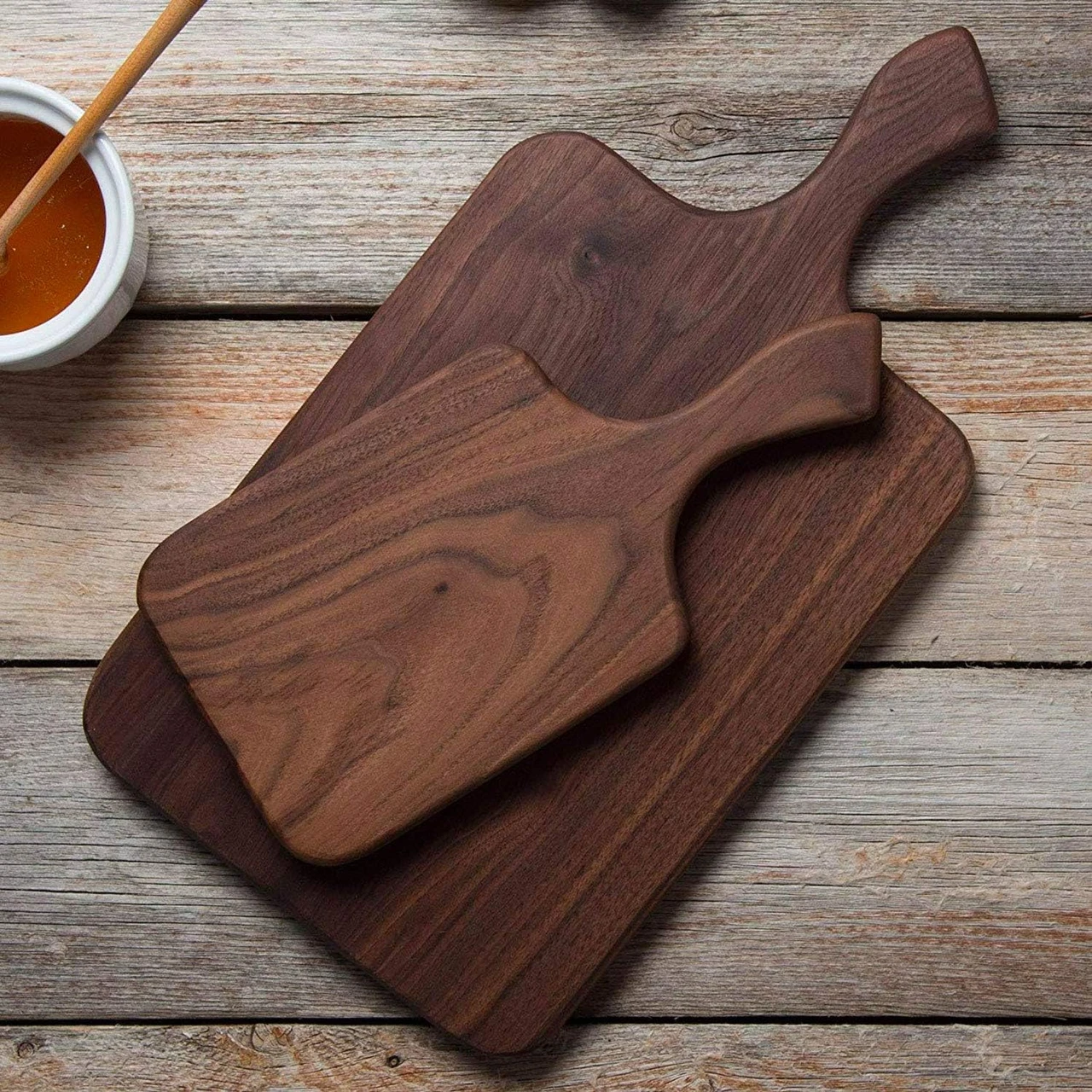 Brazos Seasoned Walnut Paddle Cutting Board (512-3000-10) — product image 4