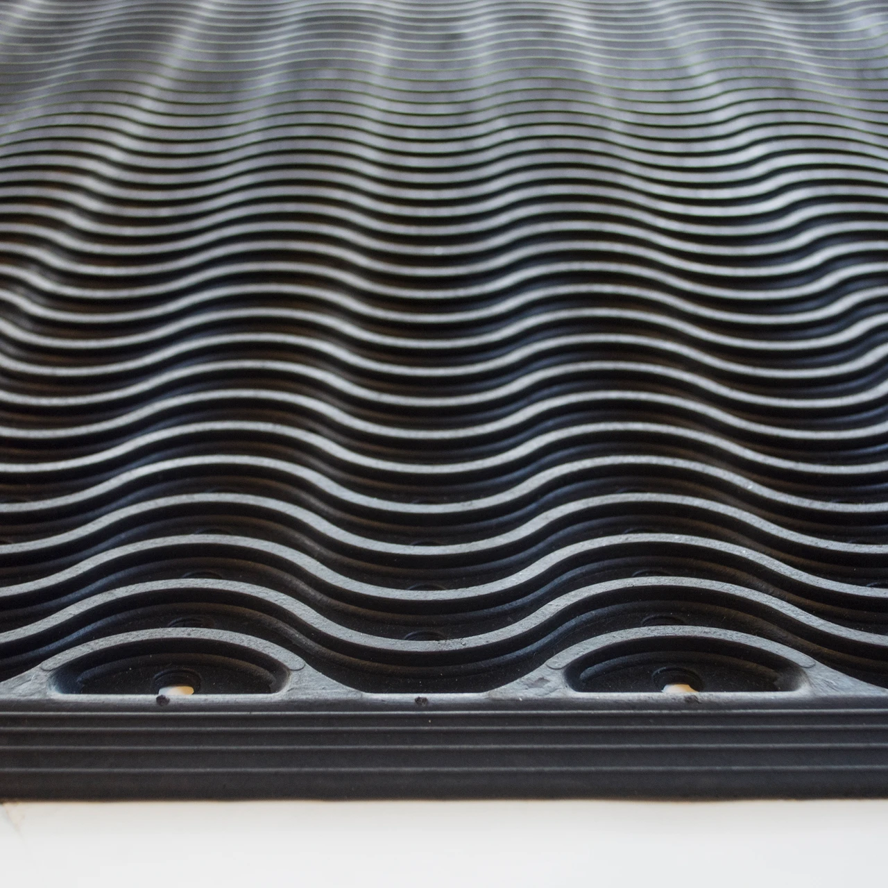 Buffalo Tools 3' X 5' Commercial Rubber Scraper Mat (SWM35) — product image 2
