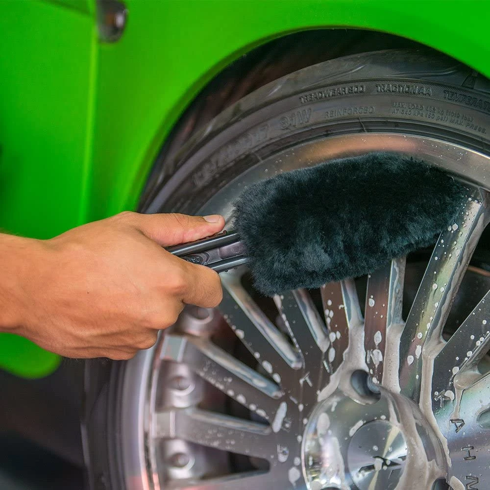 Chemical Guys Gerbil Wheel and Rim Brush (ACC_B01) — product image 2