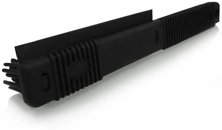 Chemical Guys Professional Rubber Pet Hair Removal Brush (ACC_S06) — product image 2