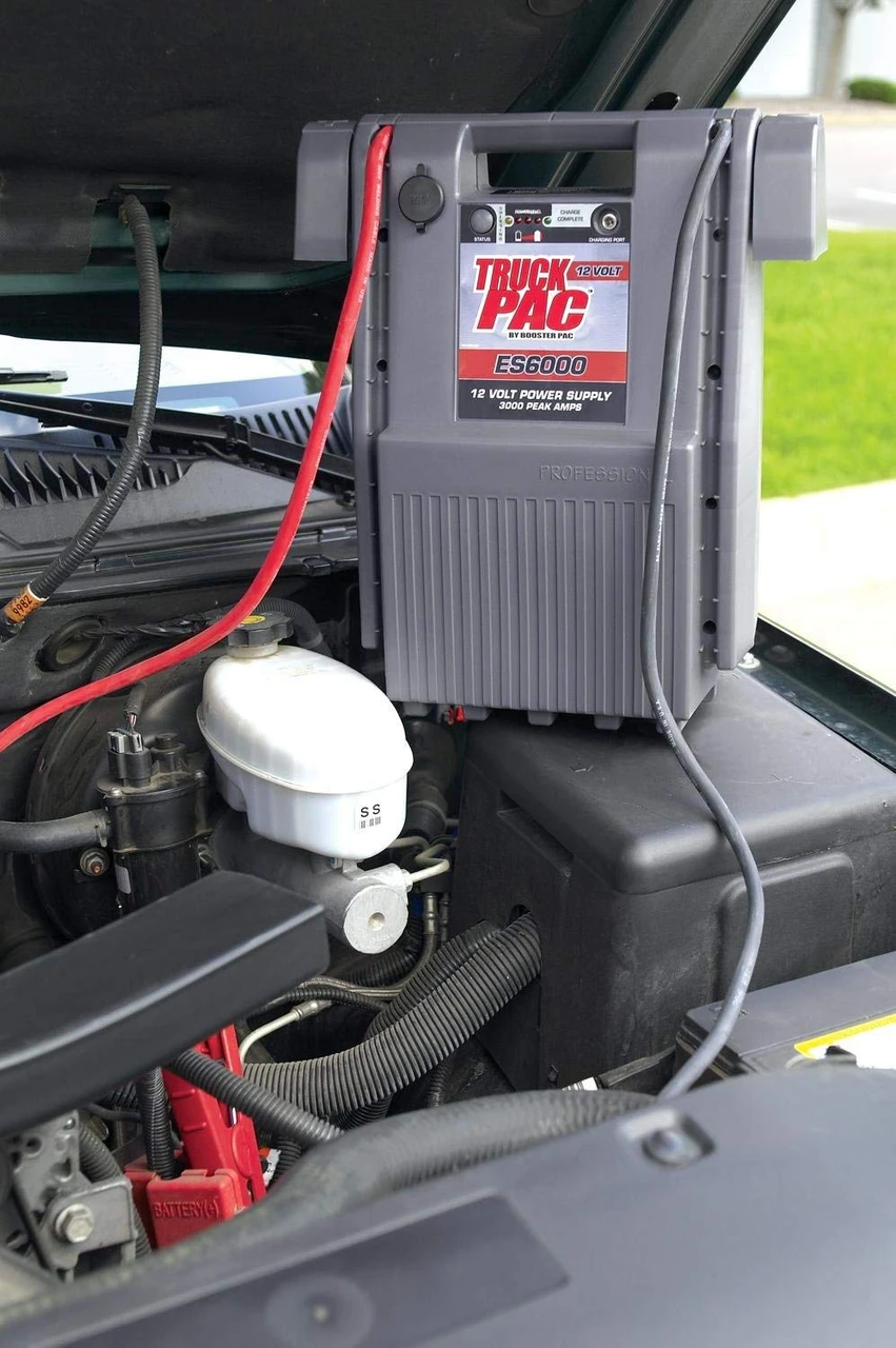 Clore Automotive Truck PAC 3000 Peak Amp 12 Volt Jump Starter (ES6000) — product image 2