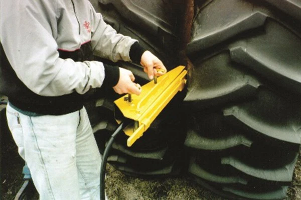 ESCO Dual Agricultural Bead Breaker 10-Ton (10106) — product image 4