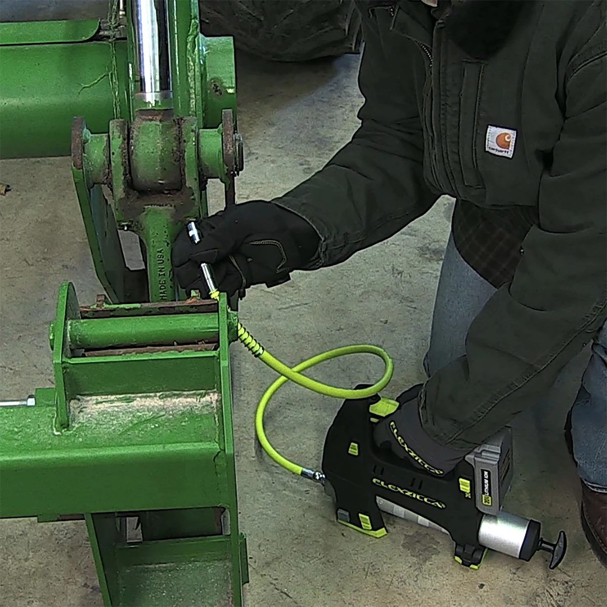 Flexzilla L1388LFZ 20V Cordless Grease Gun Kit — product image 9