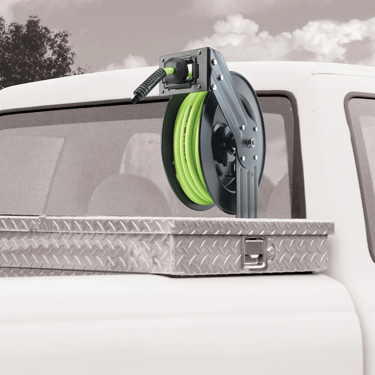 Flexzilla Retractable Air Hose Reel 3/8 in x 50 ft Hybrid (L8611FZ) — product image 4