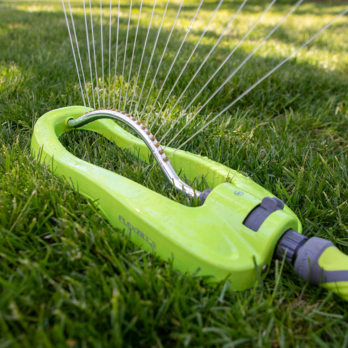 Flexzilla SFZG62 2,400 Sq. Ft. Oscillating Lawn Sprinkler (SFZG62) — product image 4