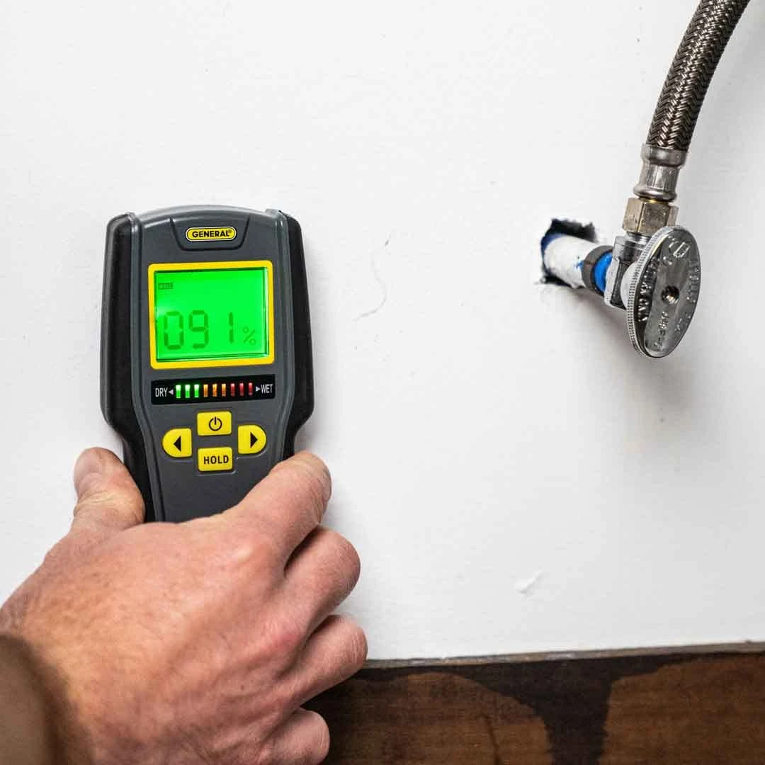 General Tools Pinless LCD Moisture Meter (MMD7NP) — product image 3