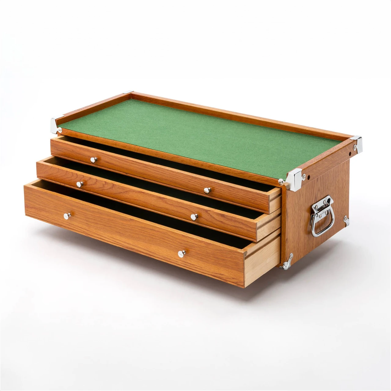 Grizzly Industrial 26" Series 3-Large Drawer Red Oak Mid-Riser (T33973) — product image 3