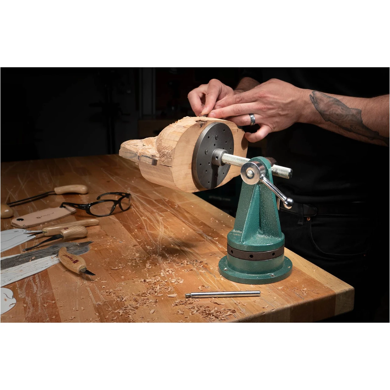 Grizzly Industrial Carving Vise with 5" Faceplate (T10812) — product image 3