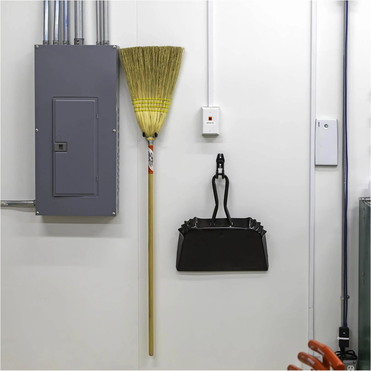 Grizzly Industrial Garage Hooks - 12 Pc. (T33432) — product image 5