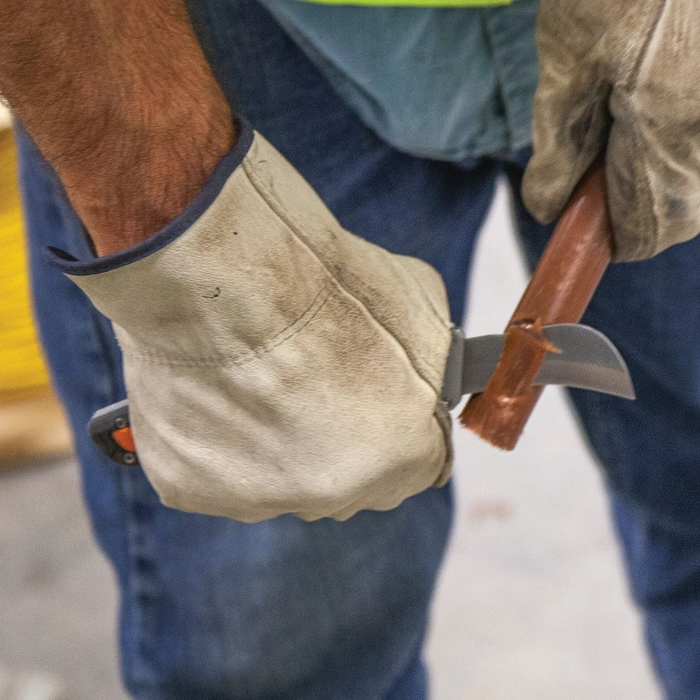 Klein 44218 Cable Skinning Utility Knife w/Replaceable Blade — product image 3