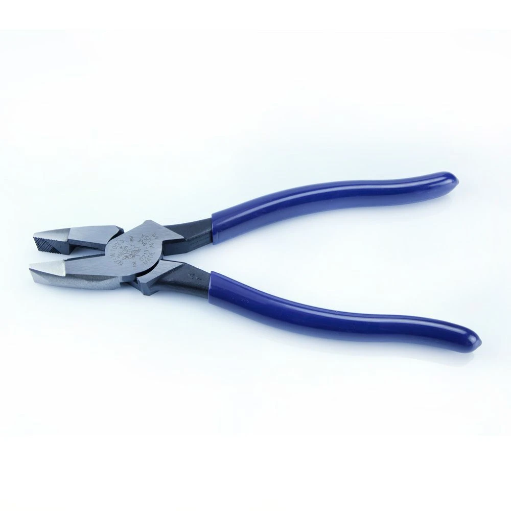 Klein D2139NE Lineman's Pliers, New England Nose, 9-Inch — product image 3