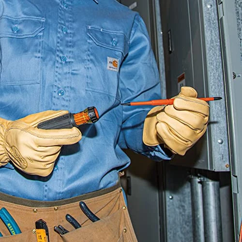 Klein Tools 32287 Insulated Screwdriver, 2-in-1 Screwdriver Set with Flip Blade — product image 3