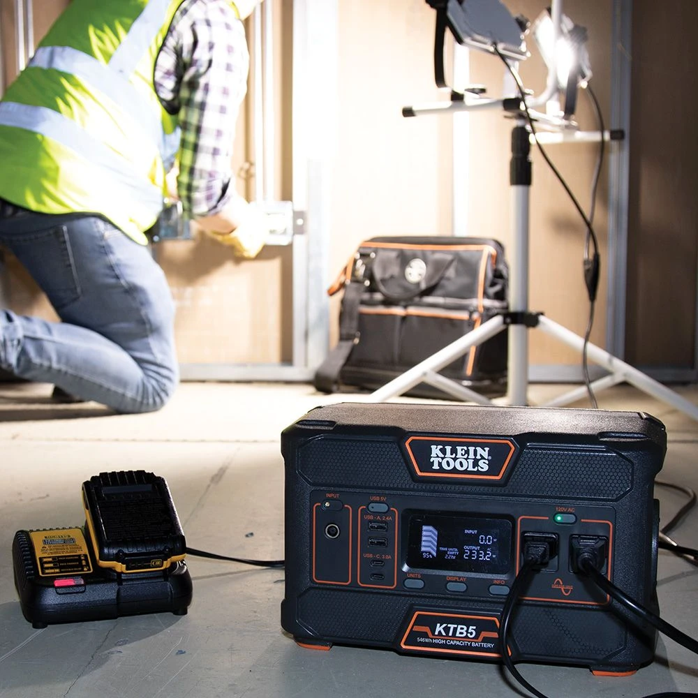 Klein Tools KTB5 Portable Power Station, 546 Wh — product image 3