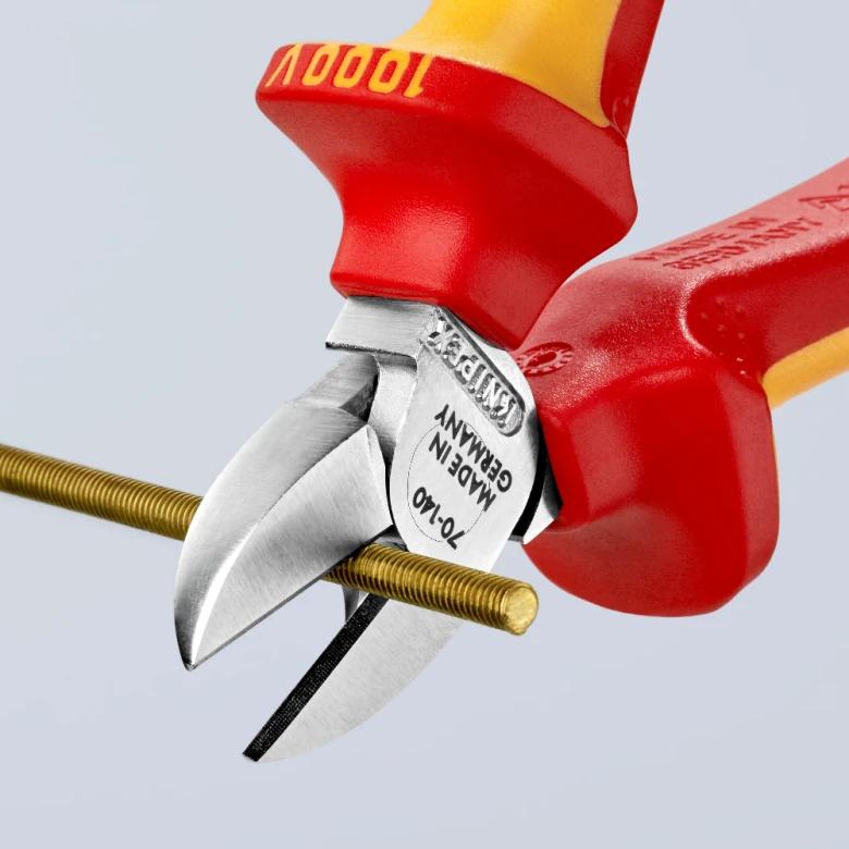 Knipex 1000V Insulated Diagonal Cutter 125mm (7006140) — product image 4