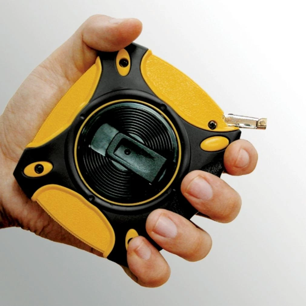Komelon Gripper Closed Case Long Steel Tape Measure, 100-Feet (9901) — product image 2