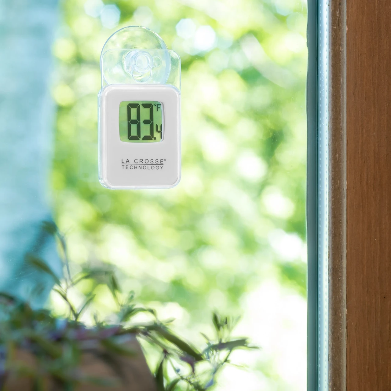 La Crosse Technology Digital Window Thermometer (314-158-CBP) — product image 5