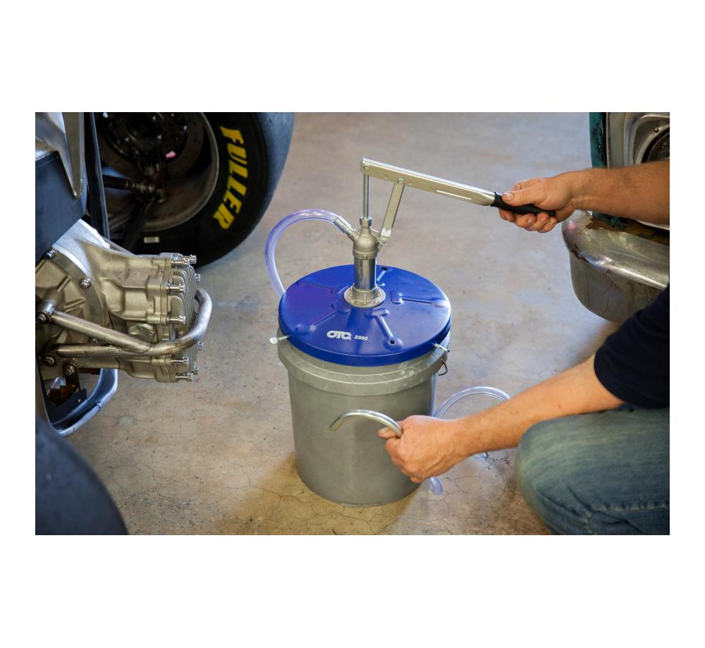 Lever Action Bucket Pump — product image 2