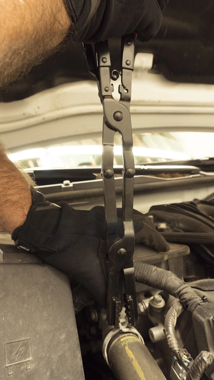 Lisle Long Reach Hose Clamp Pliers (17000) — product image 2