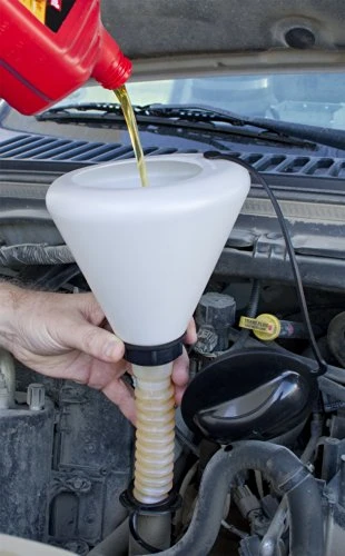 Lisle 19832 Plastic Funnel with Lid and Spout Cap - 1.6 Quart Capacity — product image 2