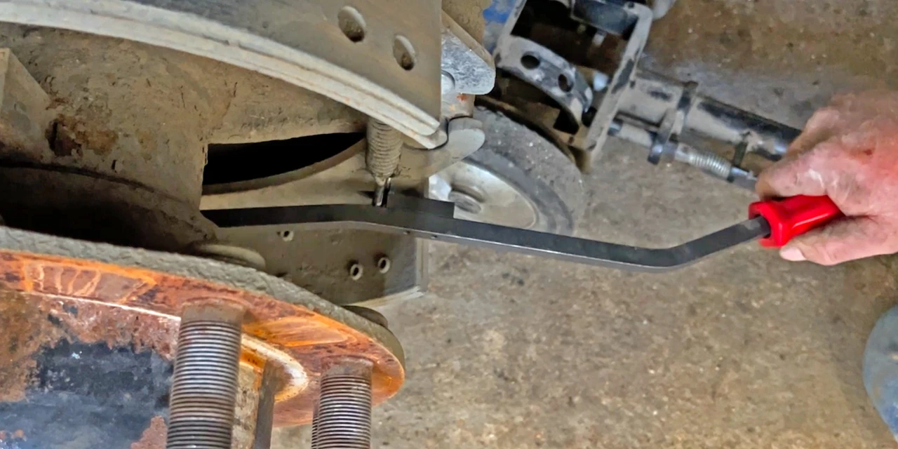 Lisle Brake Spring Bar (40030) — product image 2