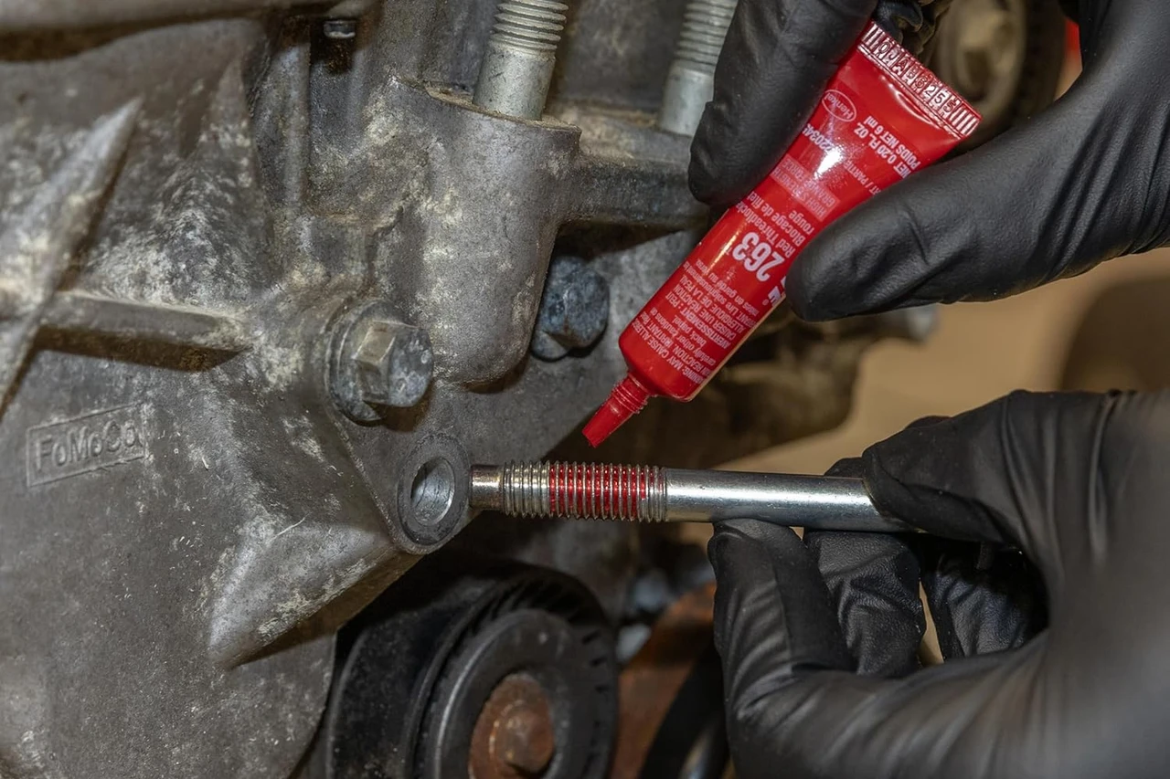 Loctite 6ml 263 High Strength Red Threadlocker (2203451) — product image 5