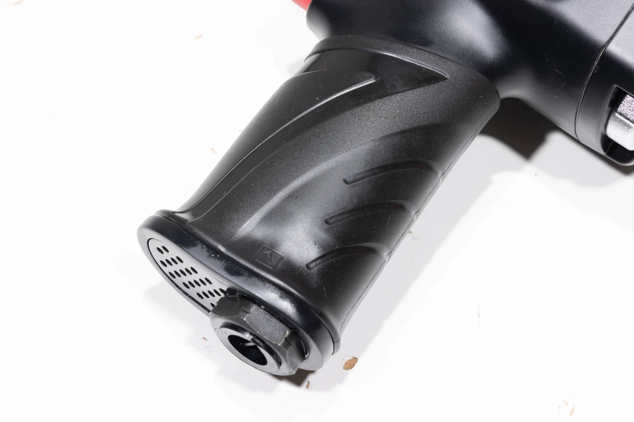 M7 1"" Square Drive Air Impact Wrench Twin Hammer and D-Grip Handle (NC-8237) — product image 8
