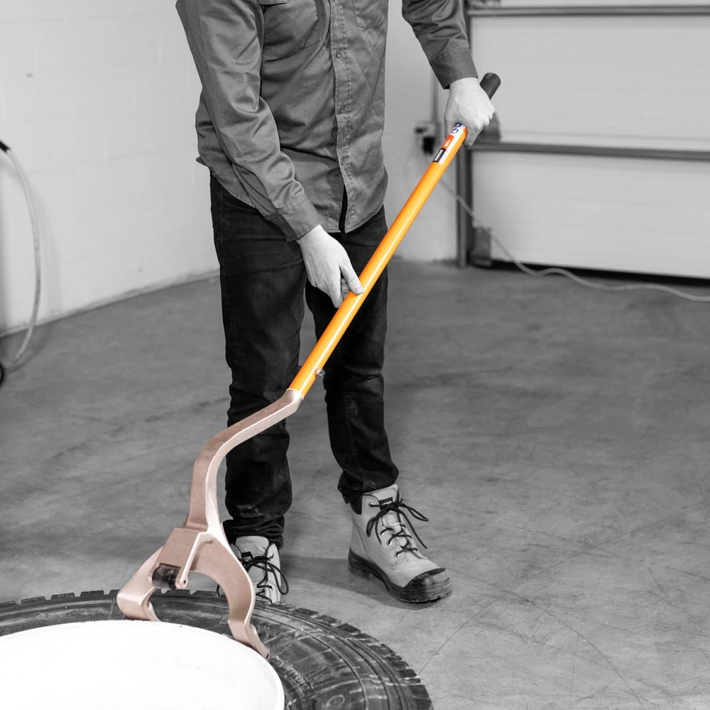 Martins Industries Truck Tire Demounting Tool with Easy Leverage Design (MDT-T) — product image 4