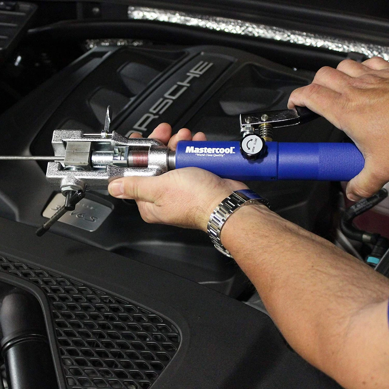 Mastercool 72475 Universal Hydraulic Flaring Tool Set with Tube Cutter — product image 3