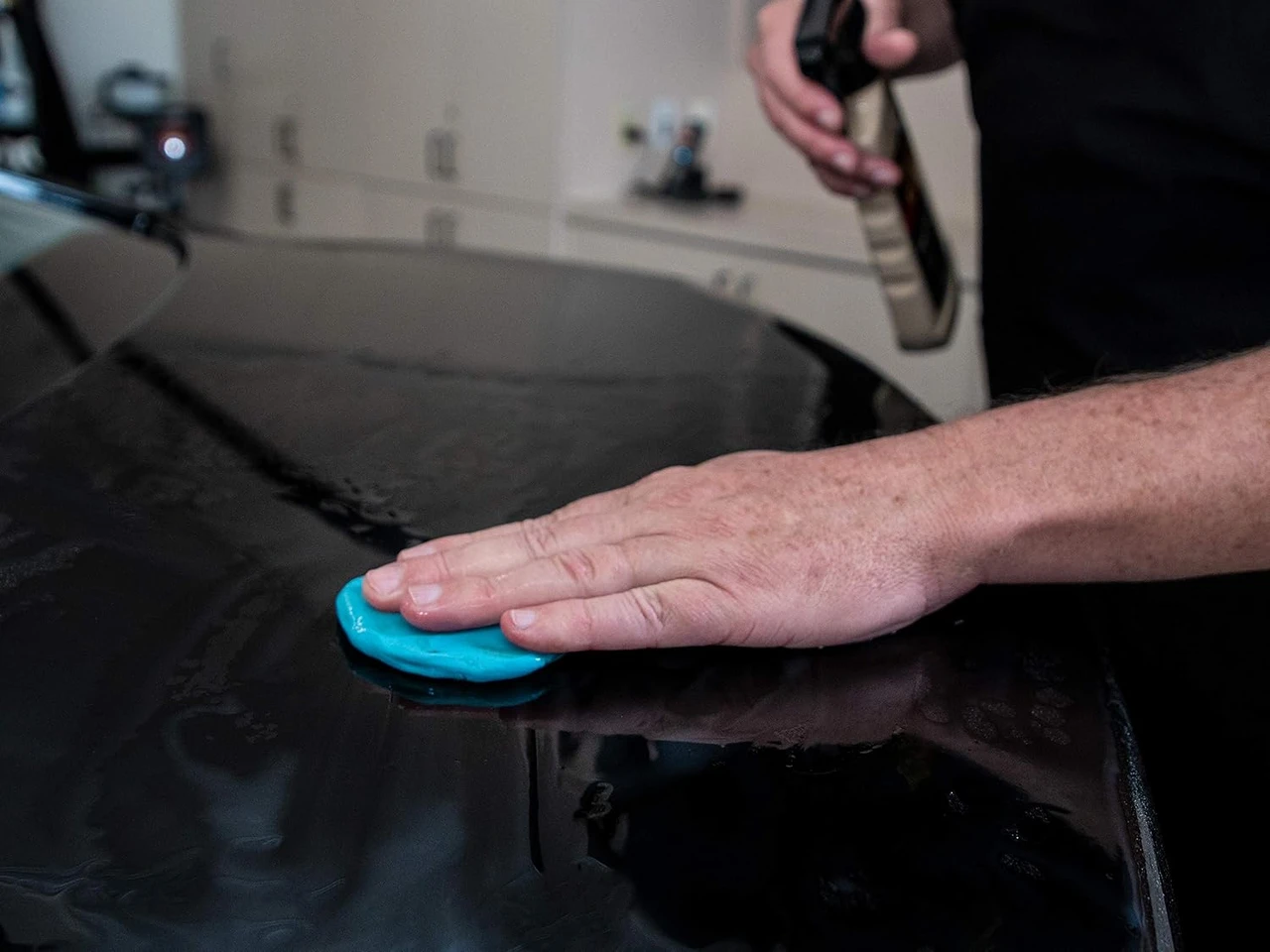 Meguiar's Mild Detailing Clay 200g Bar for Paint Prep (C2000) — product image 5