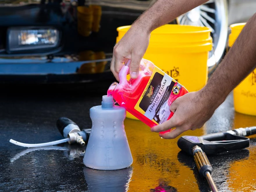 Meguiar's Ultimate Snow Foam Car Wash Soap, 32oz - 1 Quart (G191532) — product image 5