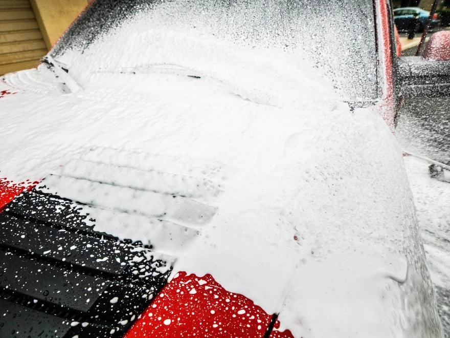 Meguiar's Ultimate Snow Foam Car Wash Soap, 32oz - 1 Quart (G191532) — product image 7