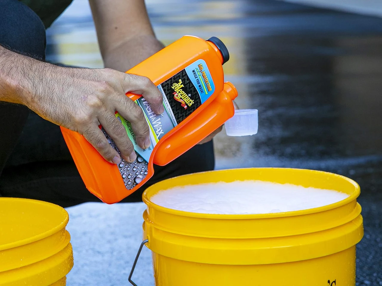 Meguiar's Hybrid Ceramic Car Wash & Wax, 56 Oz (G210256) — product image 4