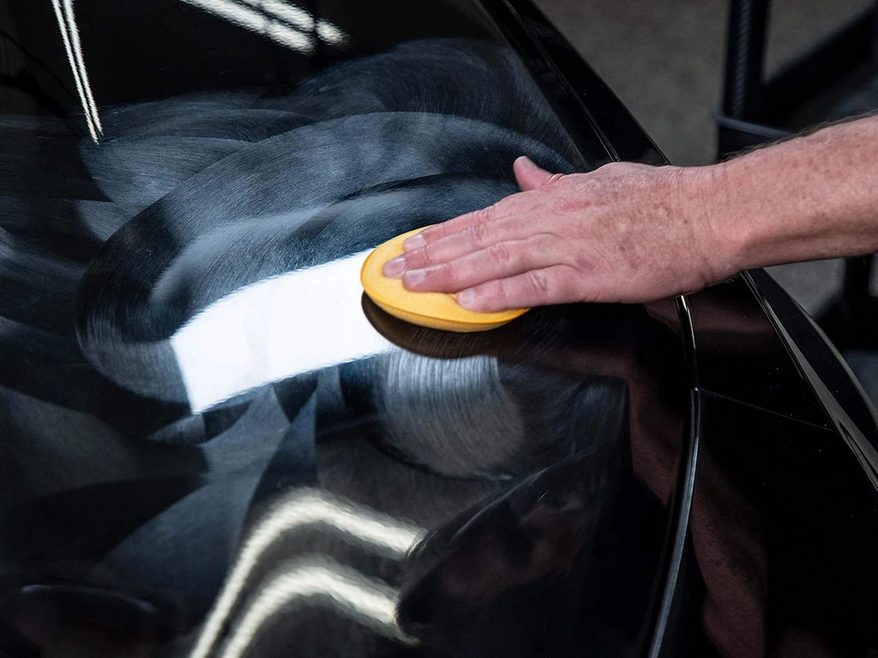 Meguiar's Hi-Tech Yellow Wax Gallon Liquid Car Wax (M2601) — product image 5