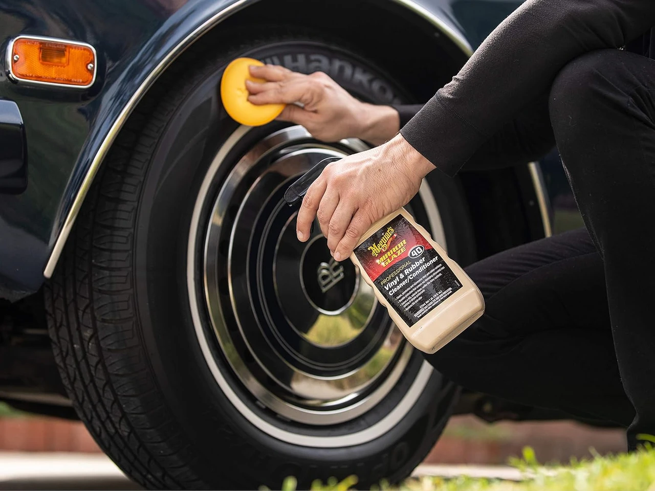 Meguiar's Vinyl & Rubber Cleaner Conditioner 16 Oz (M4016) — product image 6