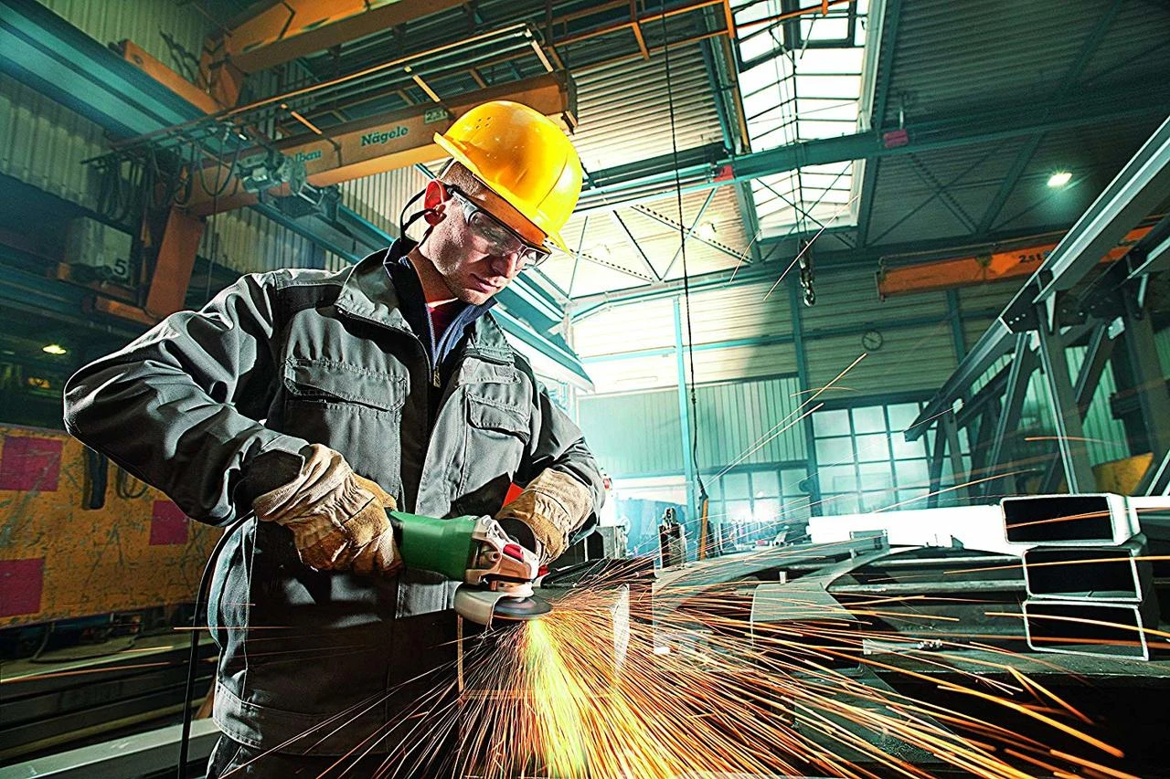 Metabo WEP15-150Q 13.5 Amp 6" Angle Grinder, TC Elec & Non-Locking Paddle Switch — product image 3
