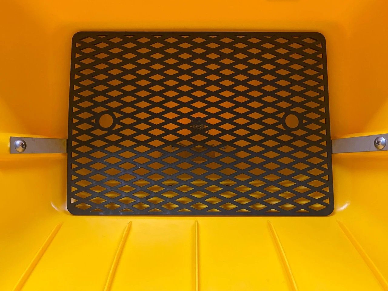 Meyer HOTSHOT 70 / 70 HD Salt Spreader Mesh Salt Screen Accessory (PSB14603) — product image 2