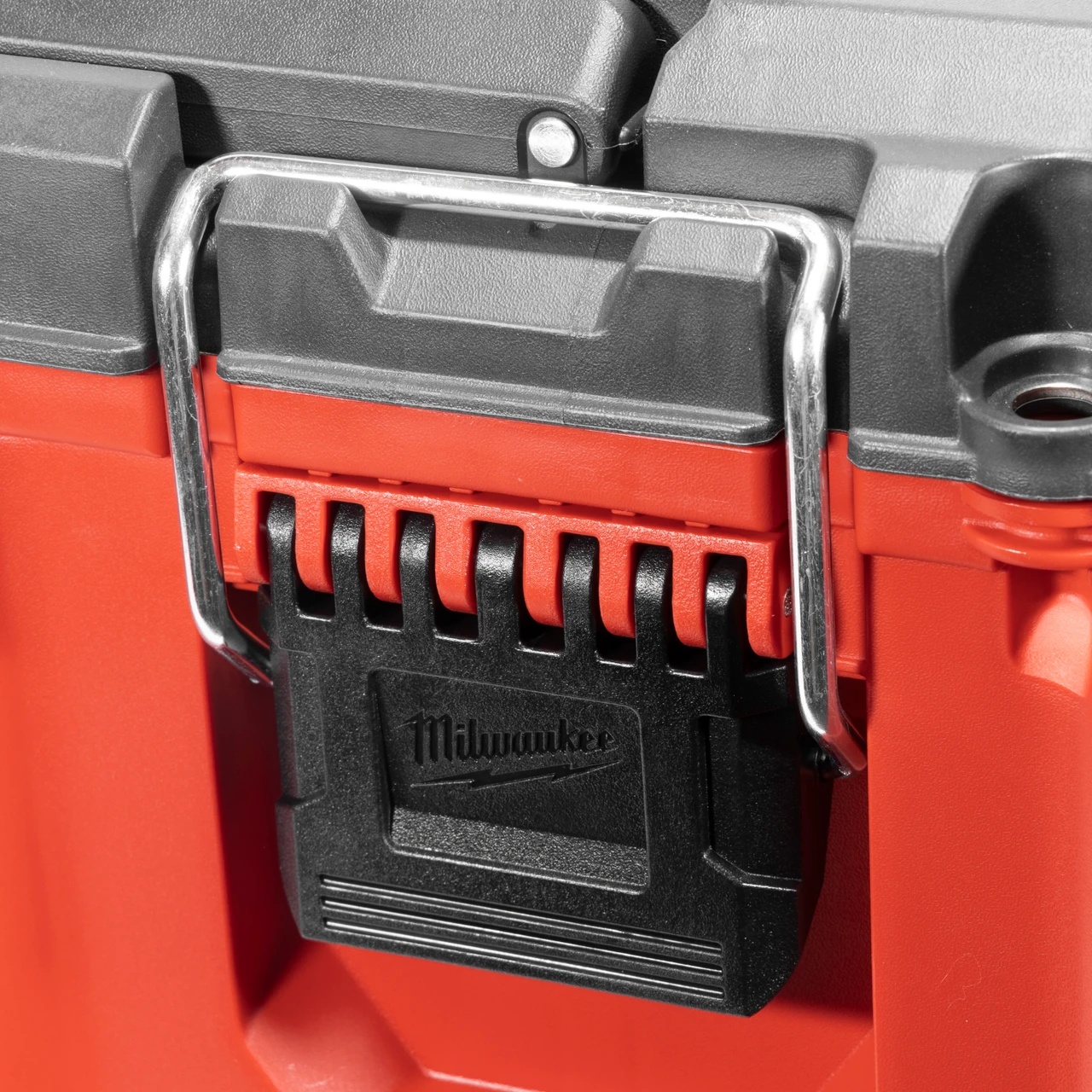 Milwaukee PACKOUT Compact Tool Box (48-22-8422) — product image 12