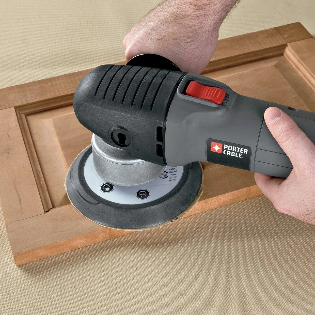 Porter Cable 7346SP 6-Inch Random Orbit Sander w/Polishing Pad — product image 6